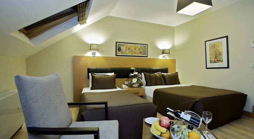 Mirilayon Hotel - Old Town Istanbul Bagian luar foto