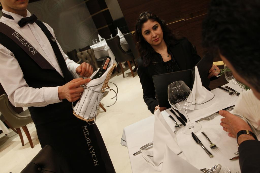 Mirilayon Hotel - Old Town Istanbul Bagian luar foto